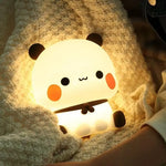 Luminária Noturna de LED Panda Fofo – Abajur de Toque com Textura Macia